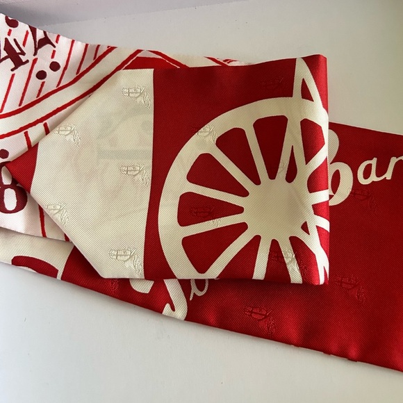 Hermès “Tout en Carré” Maxi Twilly Scarf - Picture 11 of 11